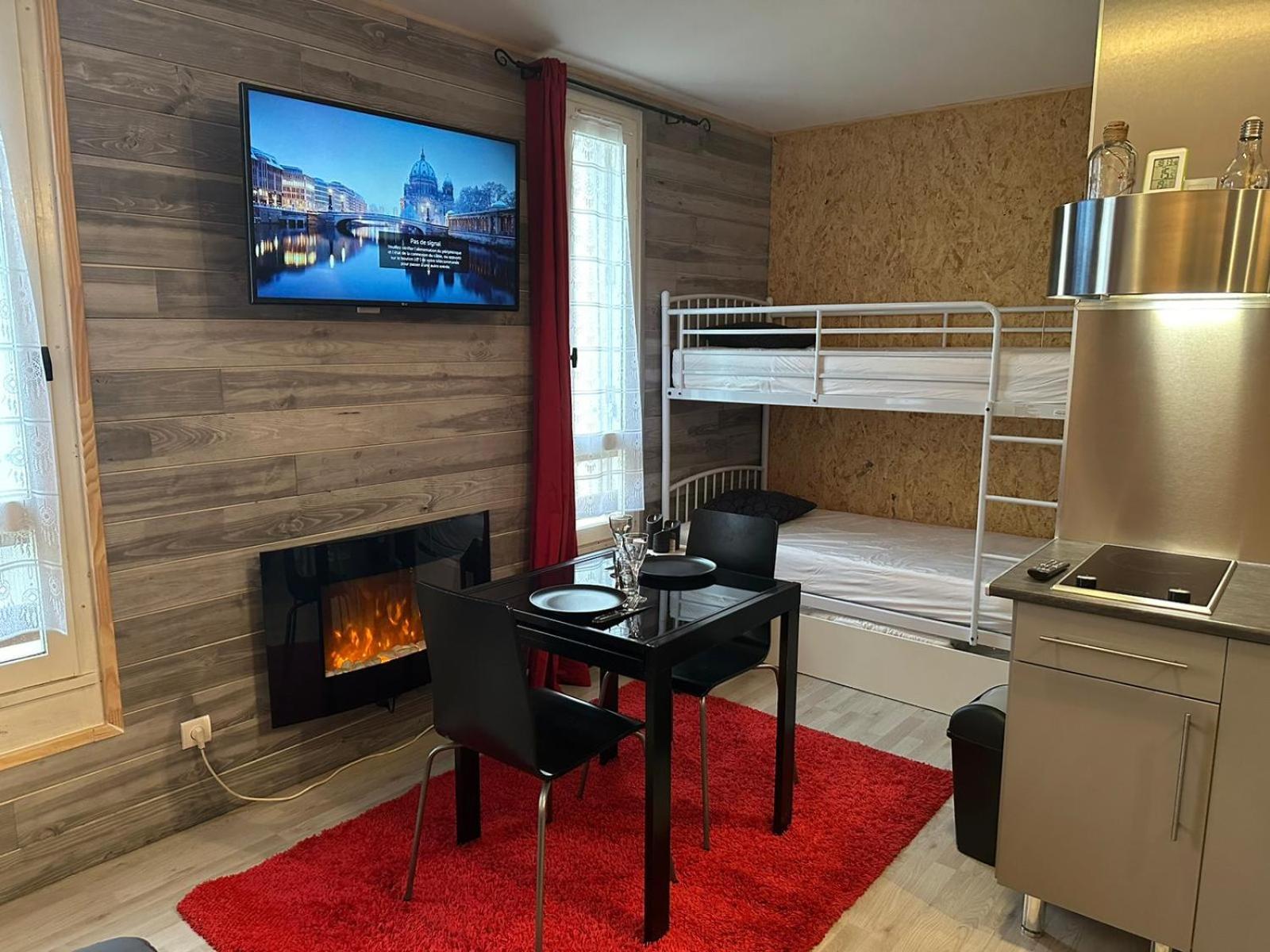 Le Chaleureux Cocon Rouge Daire Ustou Dış mekan fotoğraf